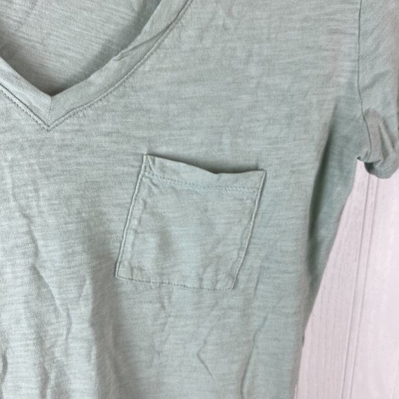 Madewell light green pocket tee size XS - Picture 3 of 4